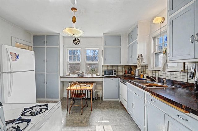 321 Roosevelt Avenue, Eau Claire, WI 54701