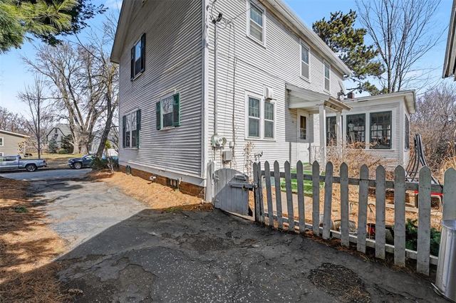 321 Roosevelt Avenue, Eau Claire, WI 54701