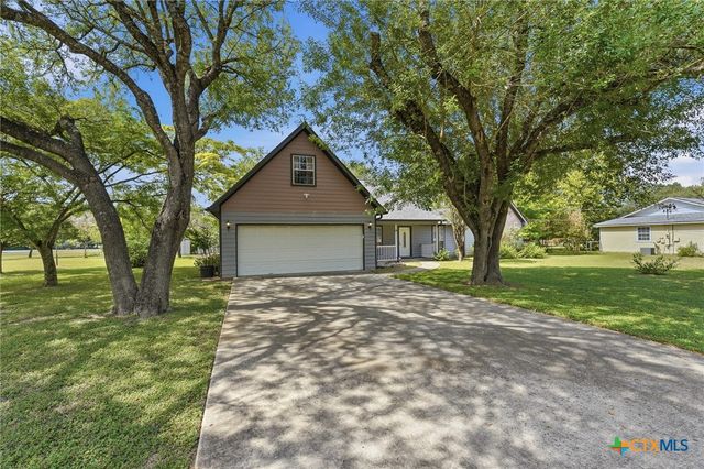 485 Pecan Falls, Canyon Lake, TX 78133