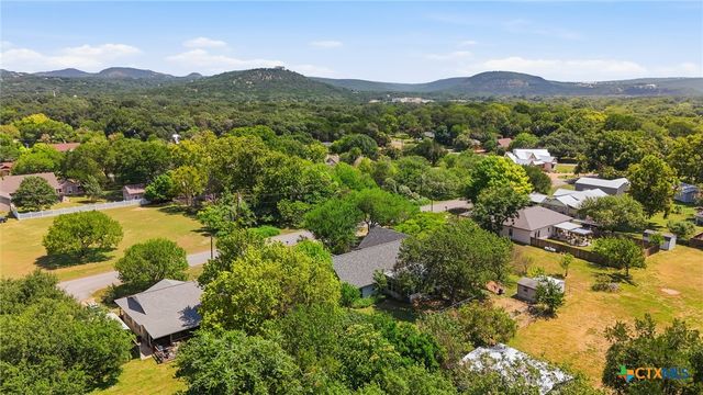 485 Pecan Falls, Canyon Lake, TX 78133