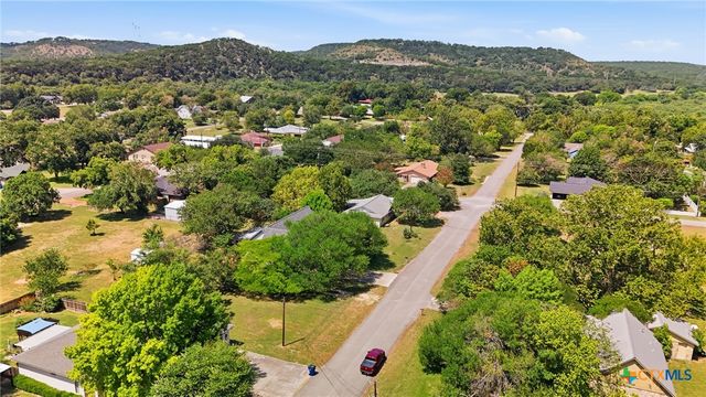 485 Pecan Falls, Canyon Lake, TX 78133