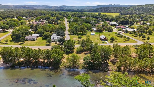 485 Pecan Falls, Canyon Lake, TX 78133