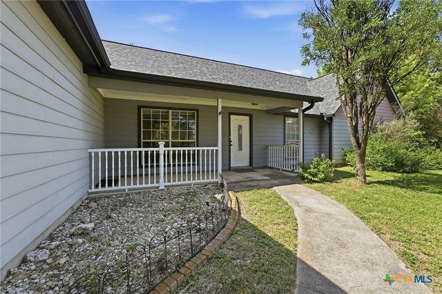 485 Pecan Falls, Canyon Lake, TX 78133