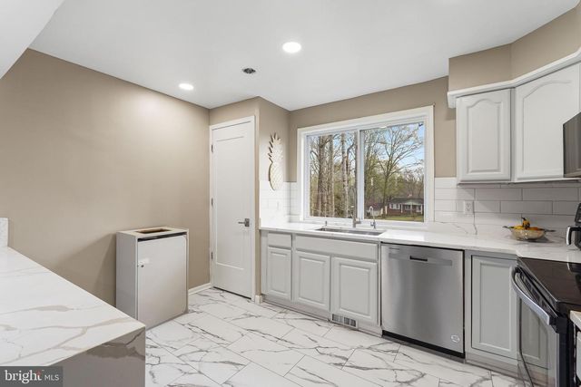 42 BEAVER LODGE RD, Stafford, VA 22556