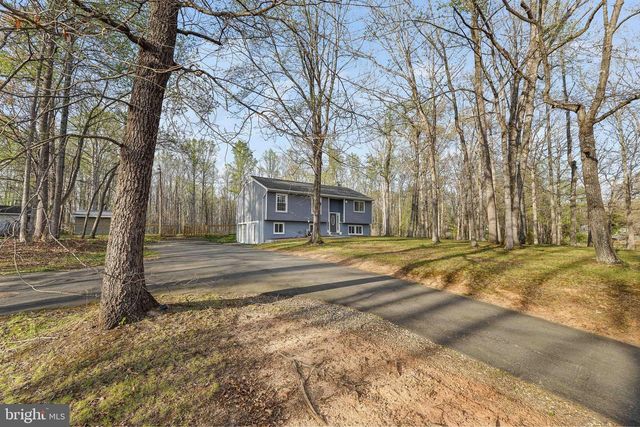 42 BEAVER LODGE RD, Stafford, VA 22556