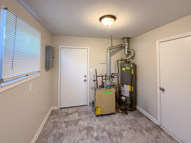 13460 Georgiana Avenue, Warren, MI 48089