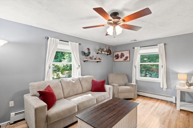 104 Center St., Groveland, MA 01834