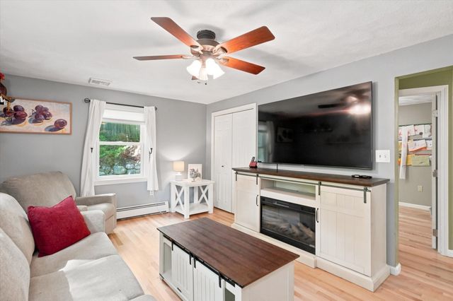 104 Center St., Groveland, MA 01834