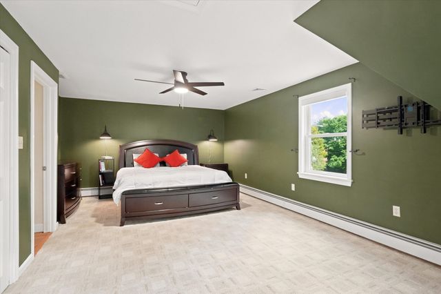 104 Center St., Groveland, MA 01834