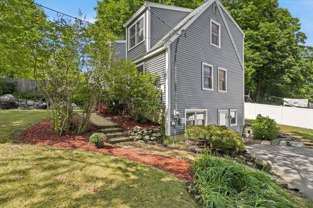 104 Center St., Groveland, MA 01834