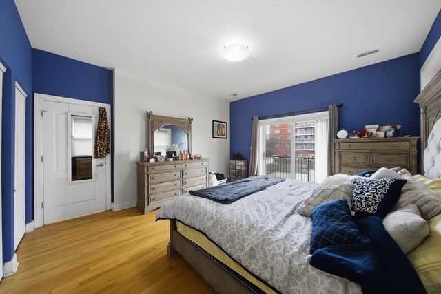 25 N Menard Avenue 2S, Chicago, IL 60644