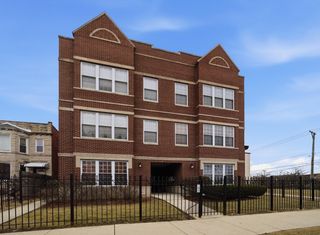 25 N Menard Avenue 2S, Chicago, IL 60644