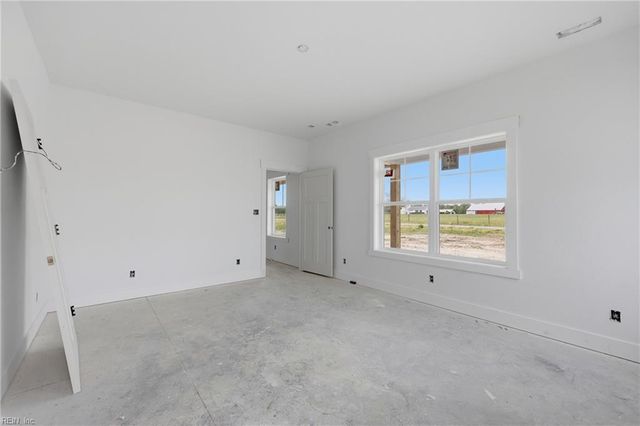 14002 Old Suffolk RD, Windsor, VA 23487
