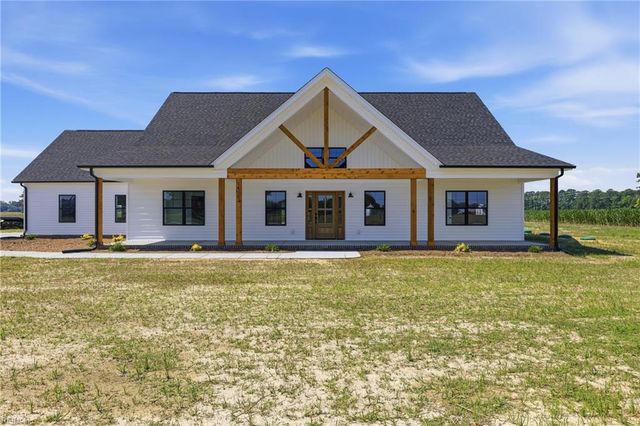 14002 Old Suffolk RD, Windsor, VA 23487