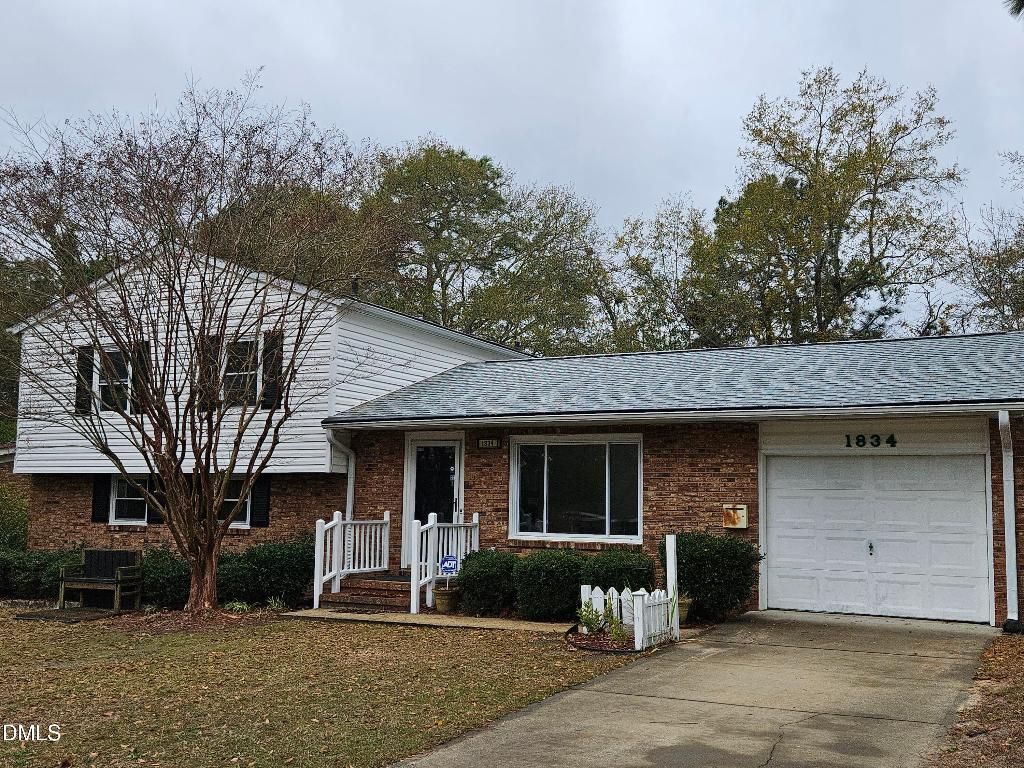 1834 Wendover Drive, Fayetteville, NC 28304