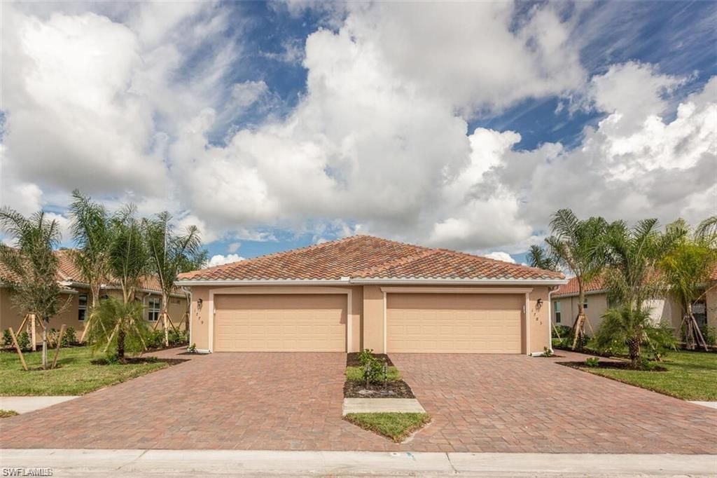 1771 Alameda DR, NAPLES, FL 34120 — photo 2