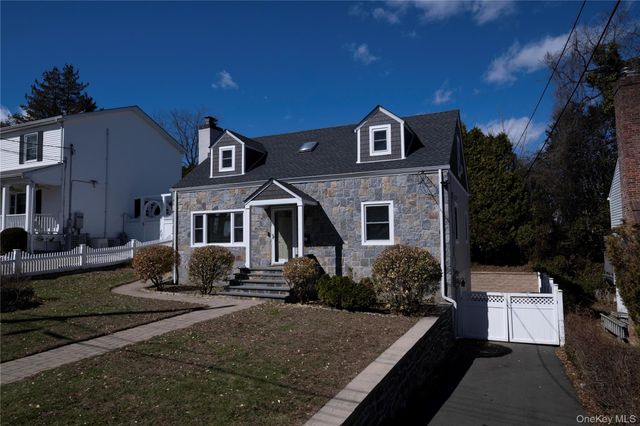 40 Wickford Road, New Rochelle, NY 10801