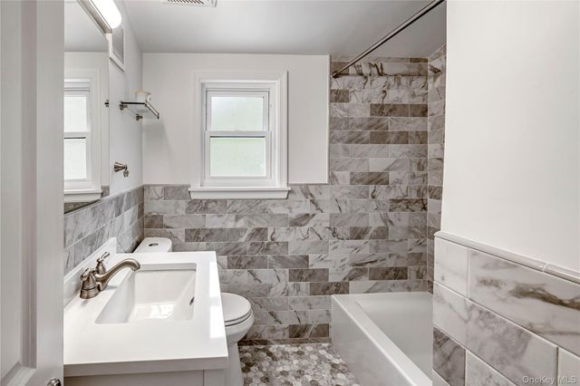 40 Wickford Road, New Rochelle, NY 10801