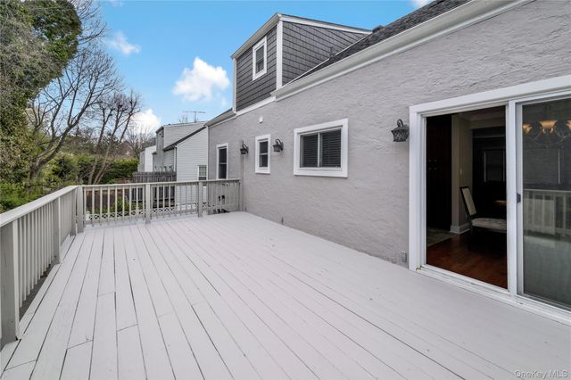 40 Wickford Road, New Rochelle, NY 10801