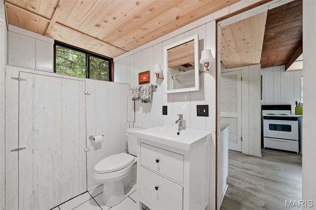 429 Scheffborg Circle Drive, Innsbrook, MO 63390