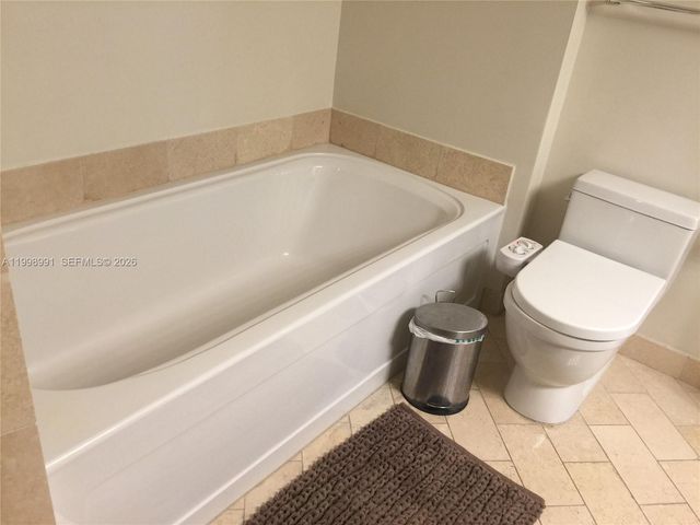 79 SW 12th St 1406-S, Miami, FL 33130