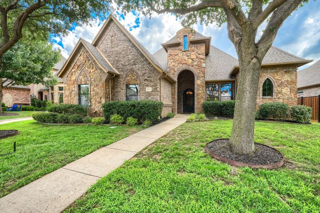 8009 Canyon Oak Drive, North Richland Hills, TX 76182