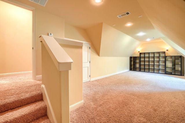 8009 Canyon Oak Drive, North Richland Hills, TX 76182