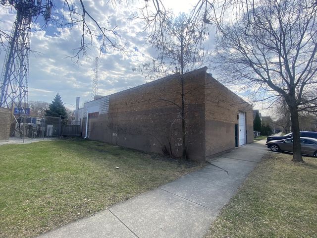 3452 N Elston Avenue, Chicago, IL 60618
