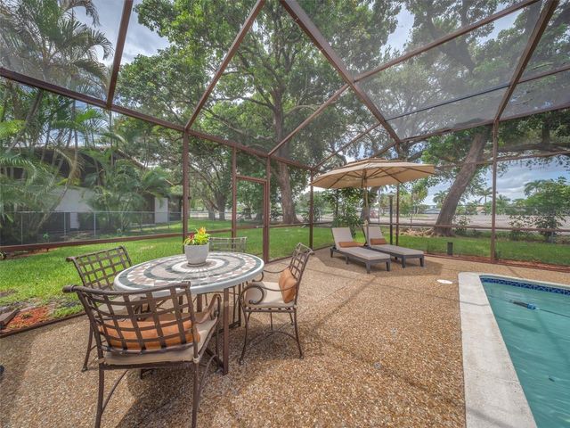 9651 CONCH SHELL MANOR, Plantation, FL 33324