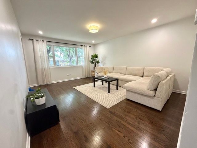 4508 S Keating Avenue, Chicago, IL 60632