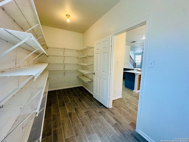 1064 Maltese ln, San Antonio, TX 78260