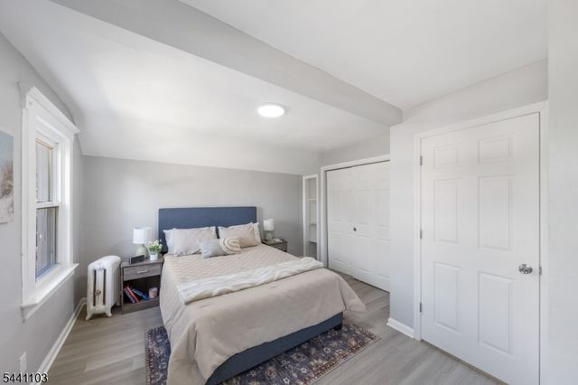 810 Spruce St, Roselle Boro, NJ 07203