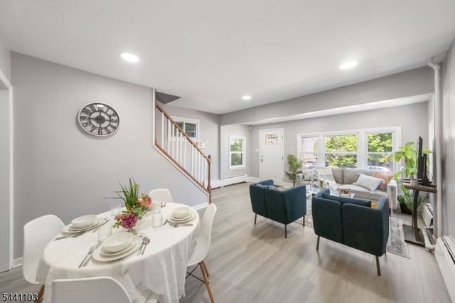 810 Spruce St, Roselle Boro, NJ 07203