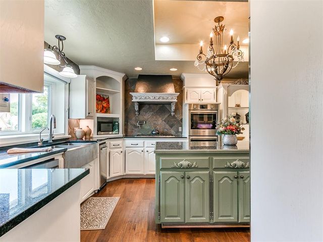 1108 Oak Tree Drive, Edmond, OK 73025