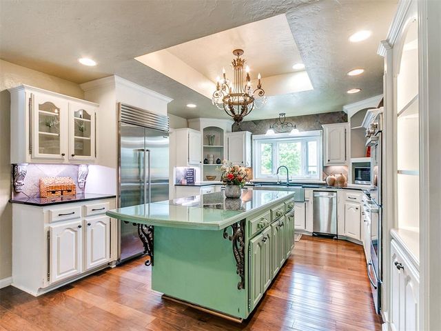 1108 Oak Tree Drive, Edmond, OK 73025