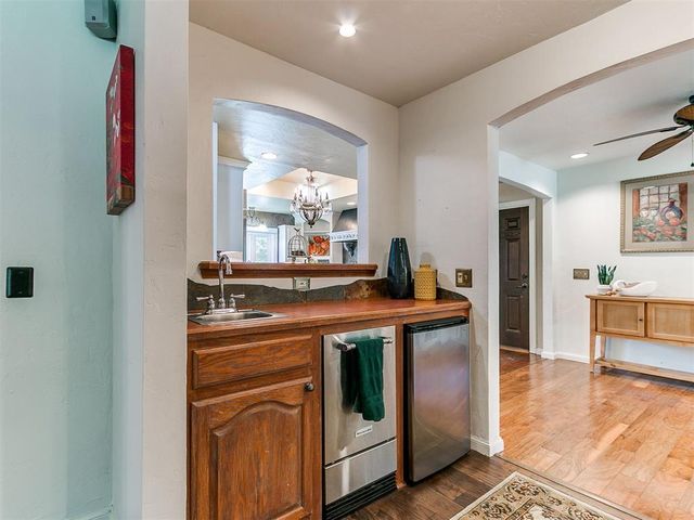 1108 Oak Tree Drive, Edmond, OK 73025