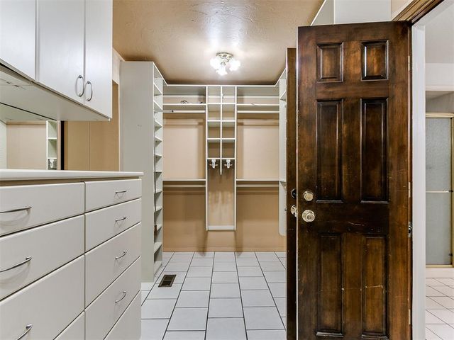 1108 Oak Tree Drive, Edmond, OK 73025