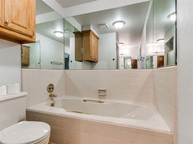 1108 Oak Tree Drive, Edmond, OK 73025