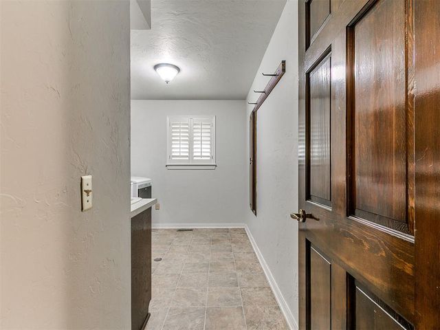 1108 Oak Tree Drive, Edmond, OK 73025