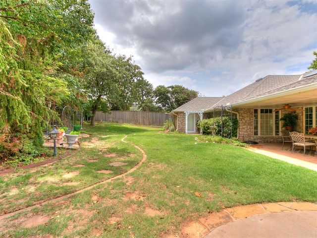 1108 Oak Tree Drive, Edmond, OK 73025