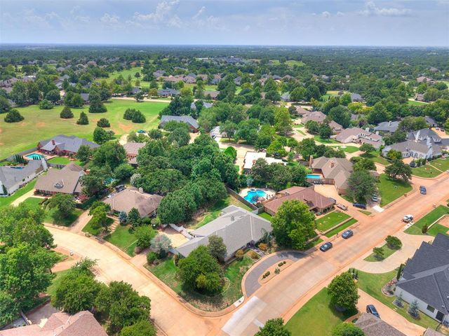 1108 Oak Tree Drive, Edmond, OK 73025