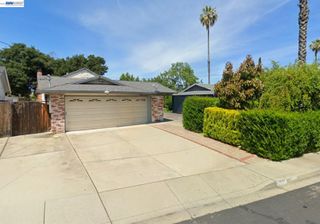1221 Brookview Dr, Concord, CA 94520