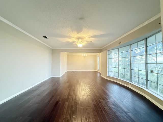 1200 E Franklin Street, Hillsboro, TX 76645