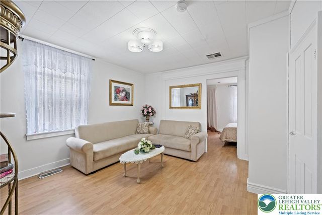 614 West Wilkes Barre Street, Easton, PA 18042