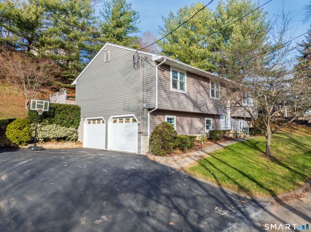 1192 North High Street, East Haven, CT 06512