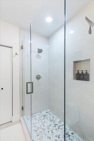 27433 Antigua Lane, Ramrod Key, FL 33042