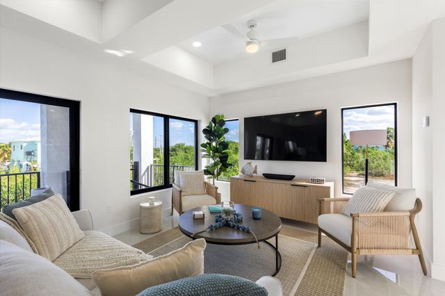 27433 Antigua Lane, Ramrod Key, FL 33042