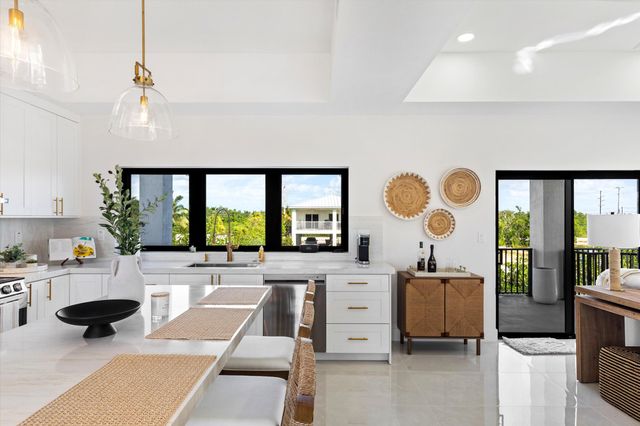 27433 Antigua Lane, Ramrod Key, FL 33042