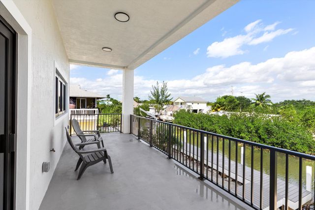 27433 Antigua Lane, Ramrod Key, FL 33042