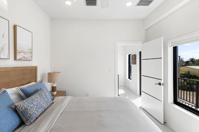 27433 Antigua Lane, Ramrod Key, FL 33042